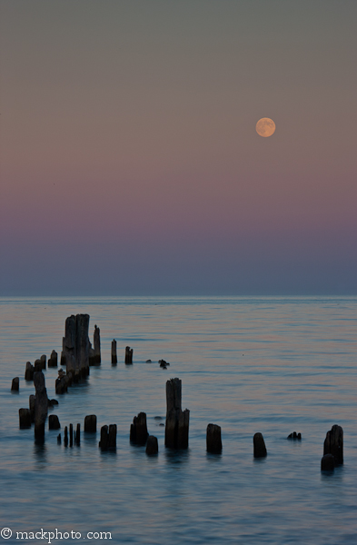 Moonrise, Lighthouse Beach