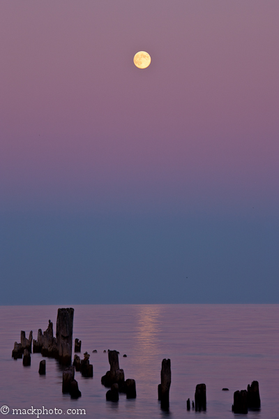 Moonrise, Lighthouse Beach