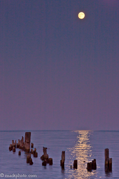 Moonrise, Lighthouse Beach