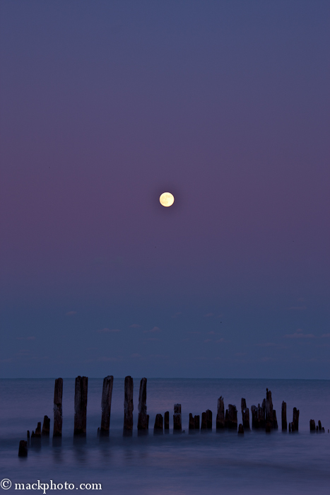 Moonrise, Lighthouse Beach