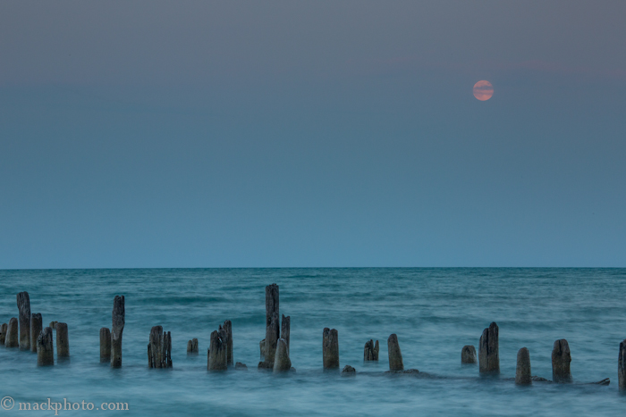 Moonrise, Lighthouse Beach